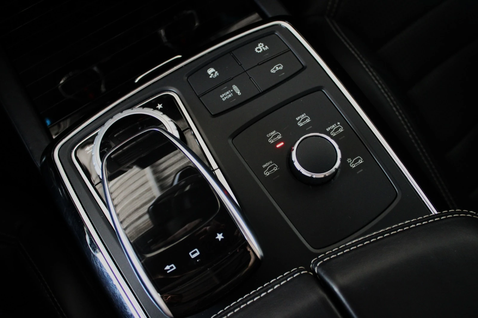 Mercedes-Benz GLE 63 S AMG 4MATIC PANO NIGHT PACK  B&O TV CARBON | Mobile.bg   13