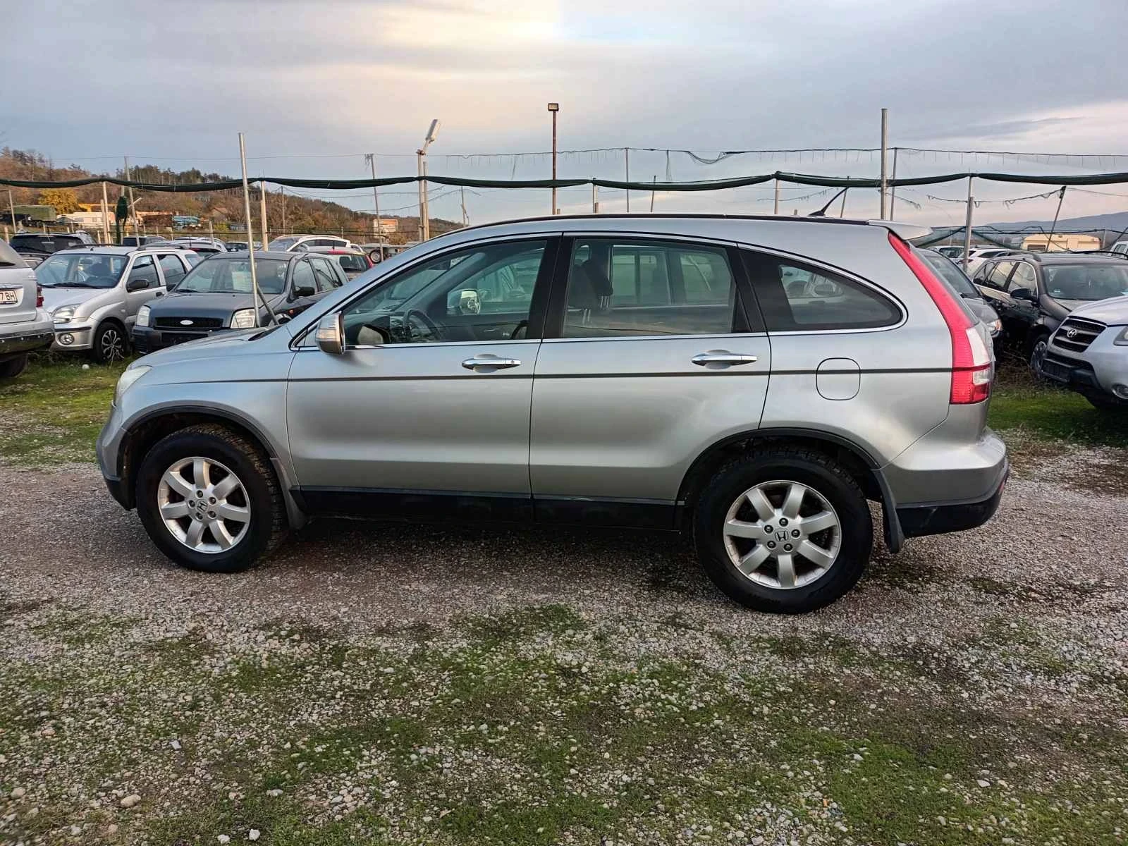 Honda Cr-v 2.0 i АВТОМАТ - изображение 7