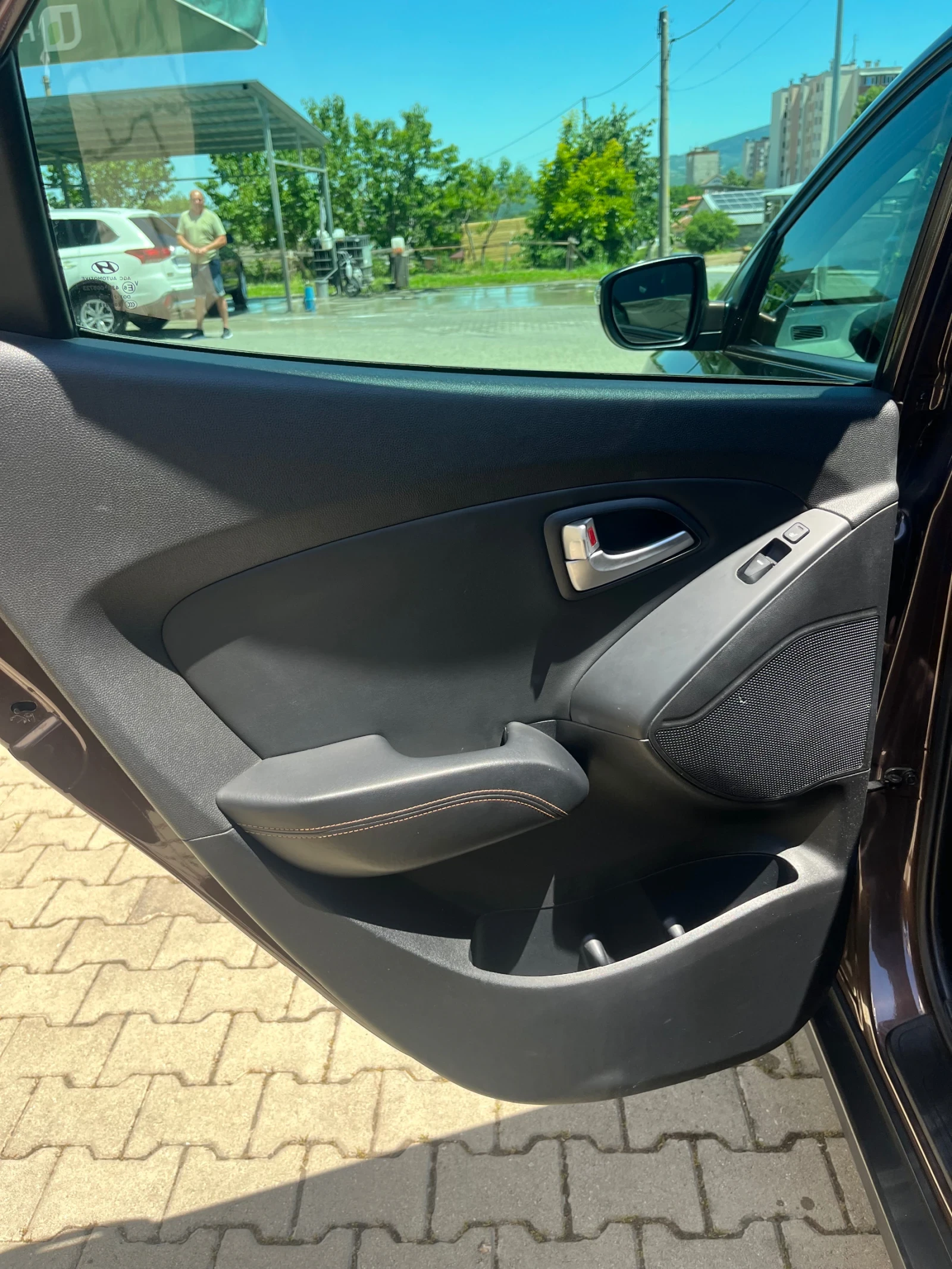 Hyundai IX35 4WD Premium , снимка 8 - Автомобили и джипове - 54995072