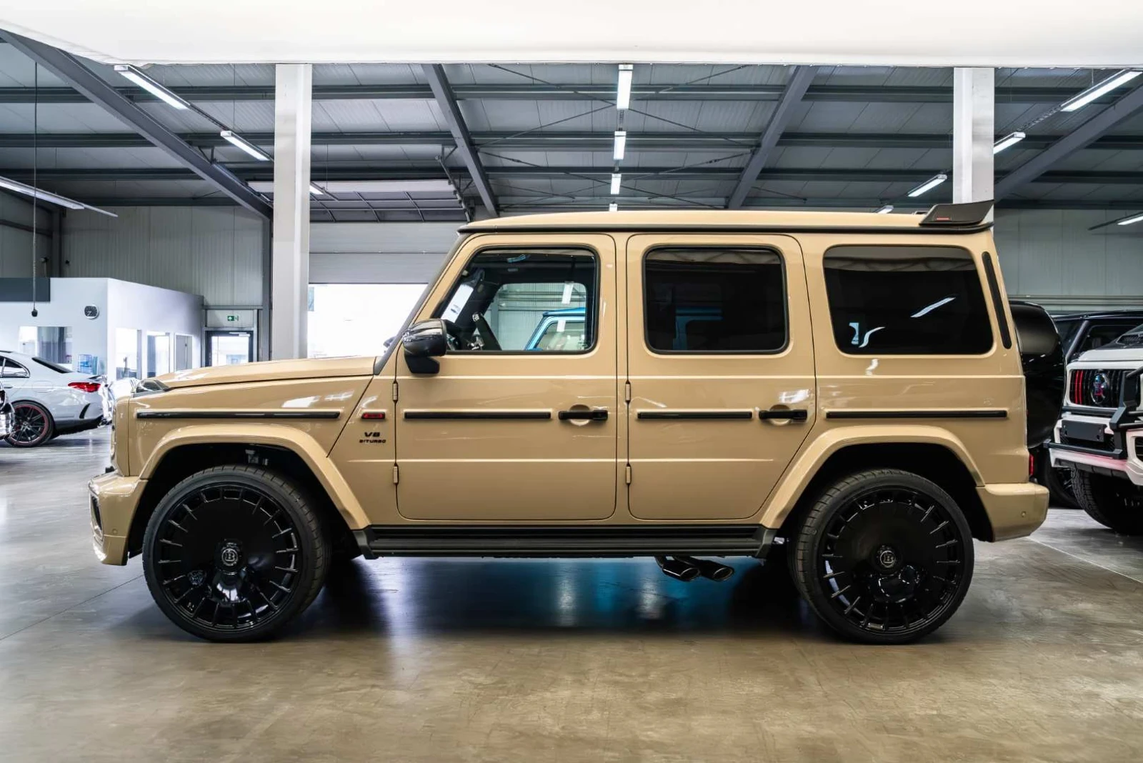 Mercedes-Benz G 63 AMG * AMG* BRABUS AERO DYNAMIK PAKET* NEW!* , снимка 3 - Автомобили и джипове - 55057448