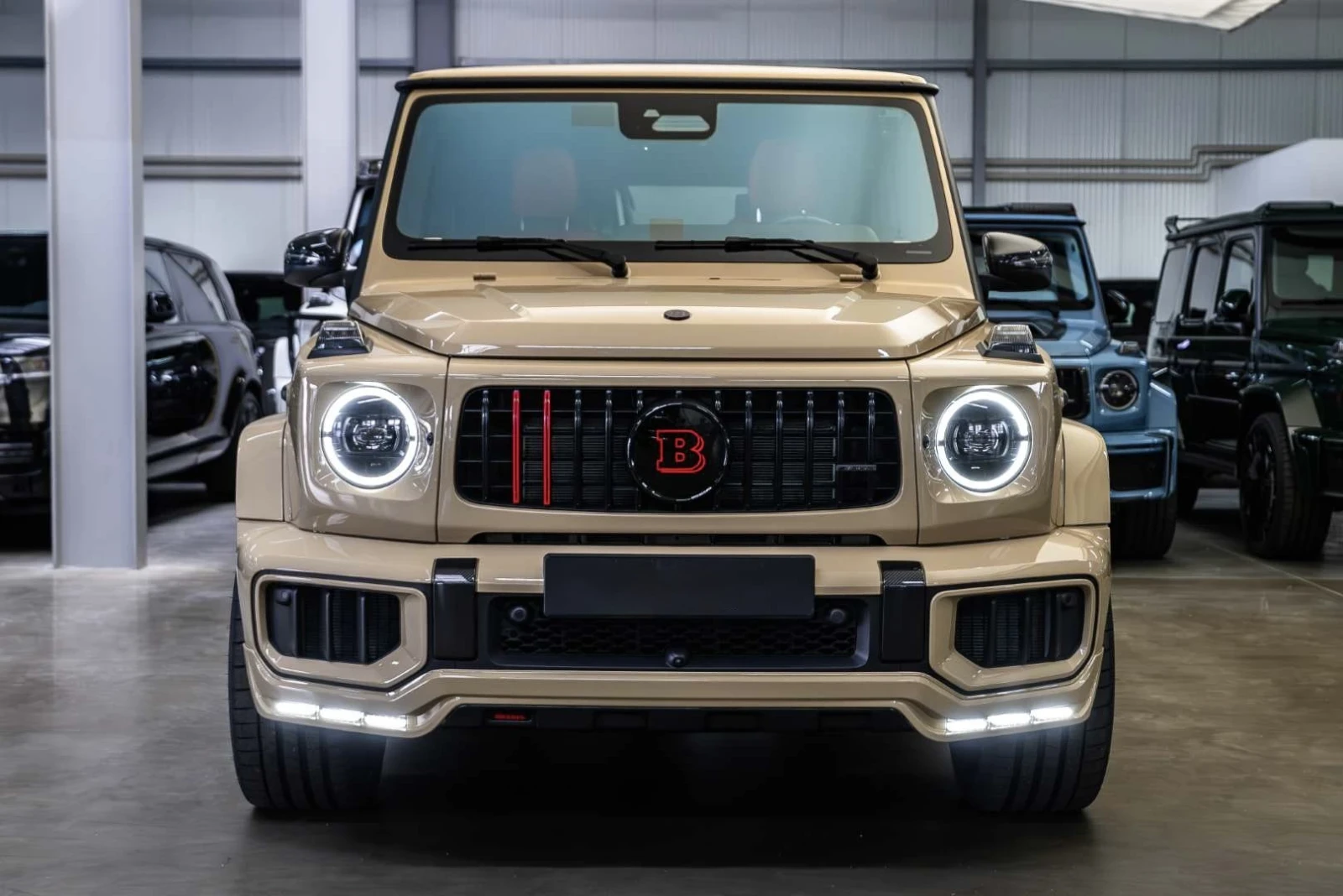 Mercedes-Benz G 63 AMG * AMG* BRABUS AERO DYNAMIK PAKET* NEW!* , снимка 2 - Автомобили и джипове - 55057448