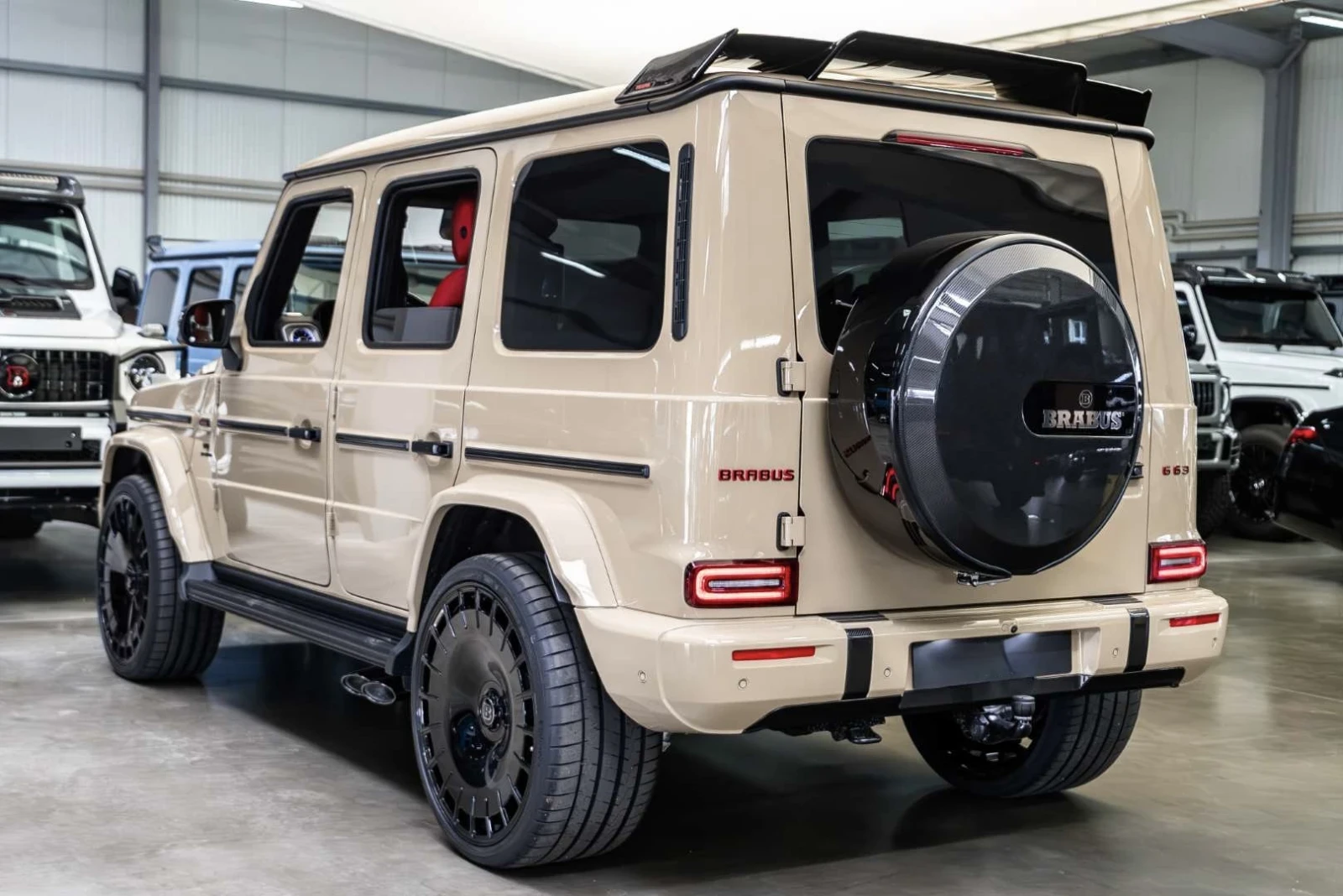 Mercedes-Benz G 63 AMG * AMG* BRABUS AERO DYNAMIK PAKET* NEW!* , снимка 5 - Автомобили и джипове - 55057448