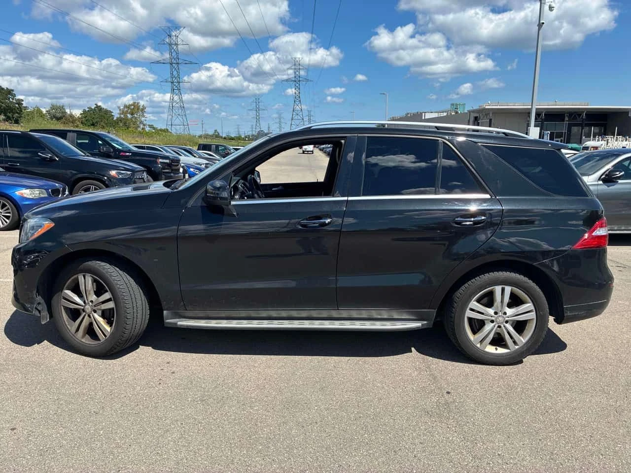 Mercedes-Benz ML 350 BlueTEC | ГЛАВНО ПРЕДСТАВИТЕЛСТВО НА MERCEDES, снимка 3 - Автомобили и джипове - 55729860