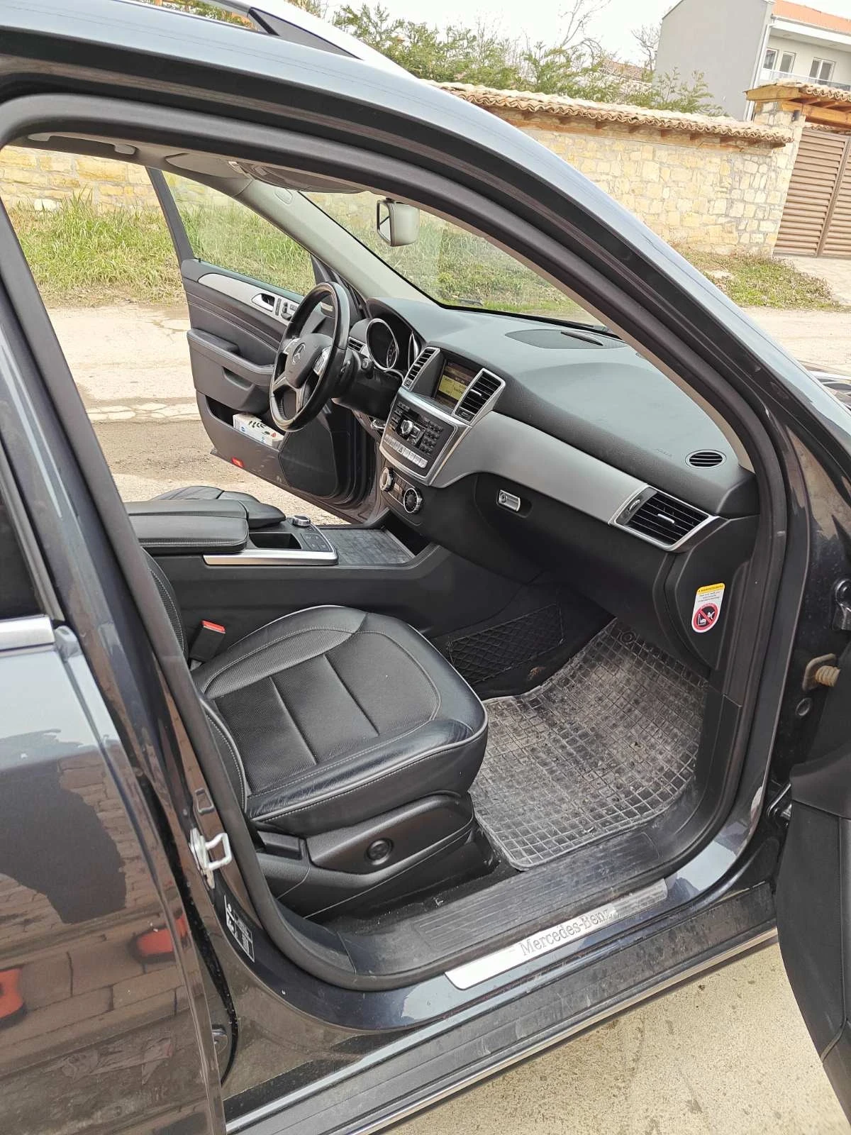 Mercedes-Benz ML 350 BlueTec 4 Matic, снимка 13 - Автомобили и джипове - 55940274