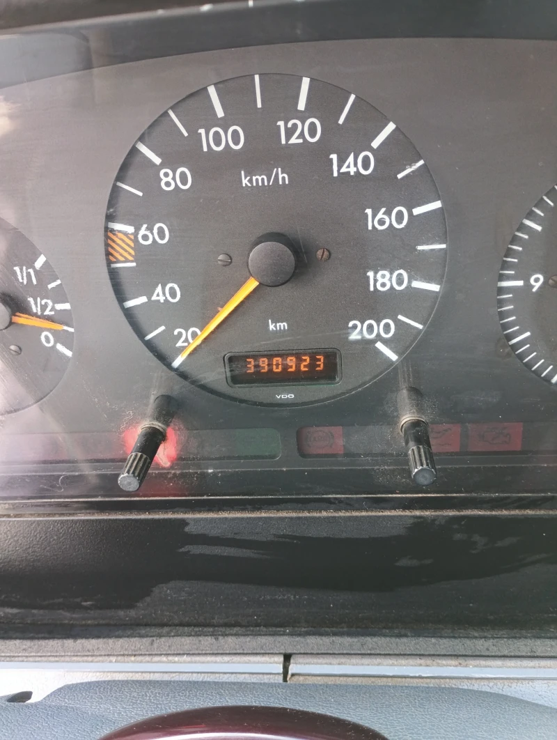 Mercedes-Benz 208, снимка 9 - Бусове и автобуси - 52595932