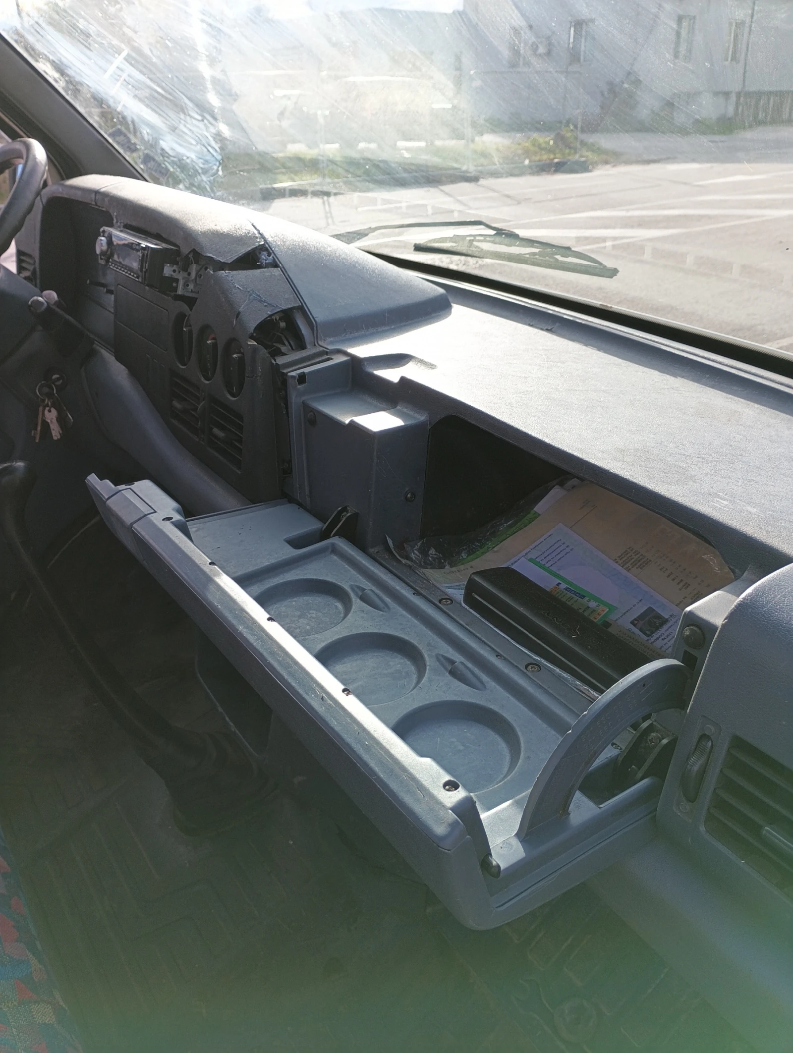 Mercedes-Benz 208 | Mobile.bg   10