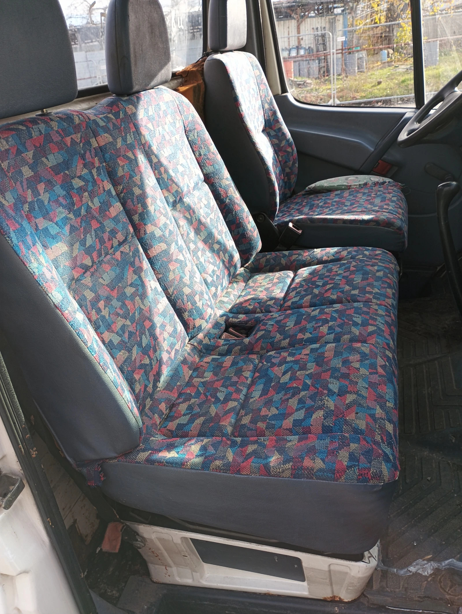 Mercedes-Benz 208 | Mobile.bg   11