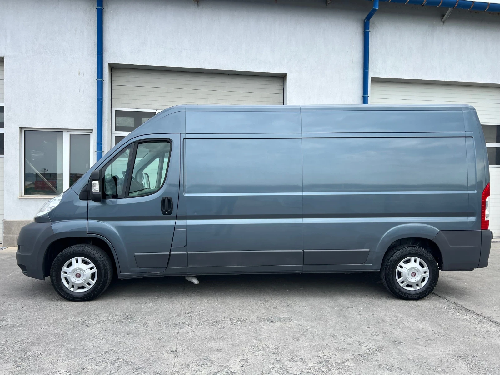 Peugeot Boxer Дълга база / Климатик, снимка 4 - Бусове и автобуси - 54353383