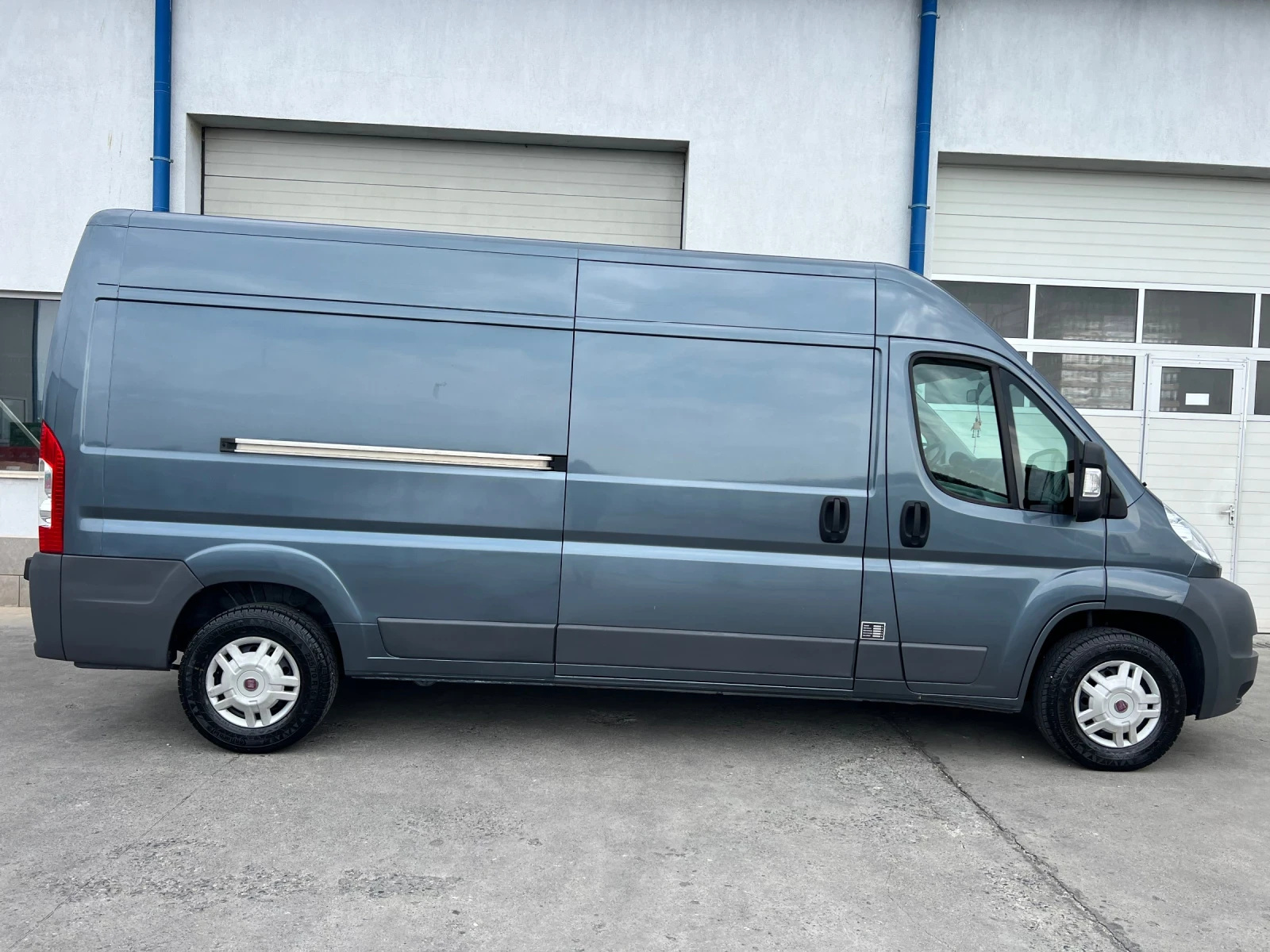 Peugeot Boxer Дълга база / Климатик, снимка 8 - Бусове и автобуси - 54353383