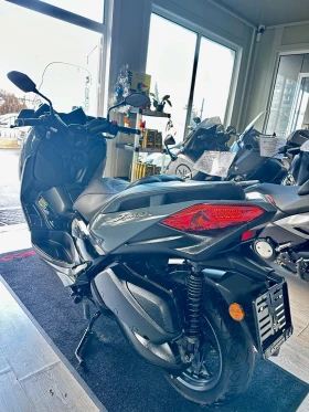 Yamaha X-max 300i Tech Max 2021г., снимка 12