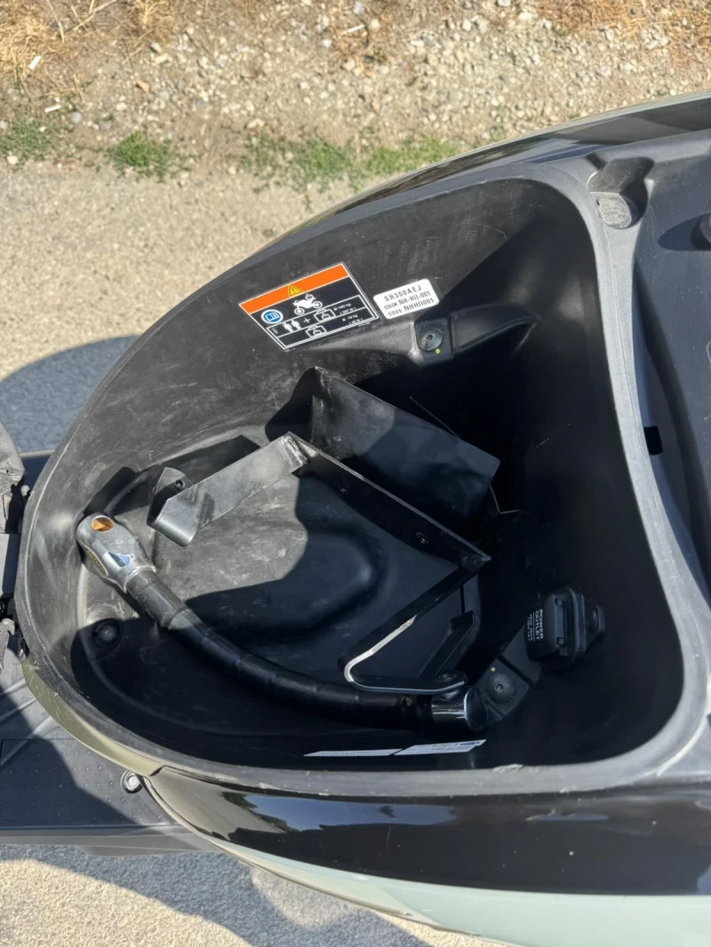 Honda Sh SH300 ABS Full Ledd, снимка 7 - Мотоциклети и мототехника - 51634004