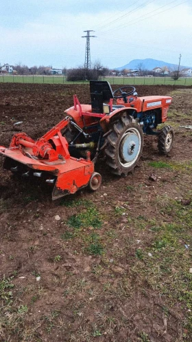 Трактор Kubota  - изображение 1