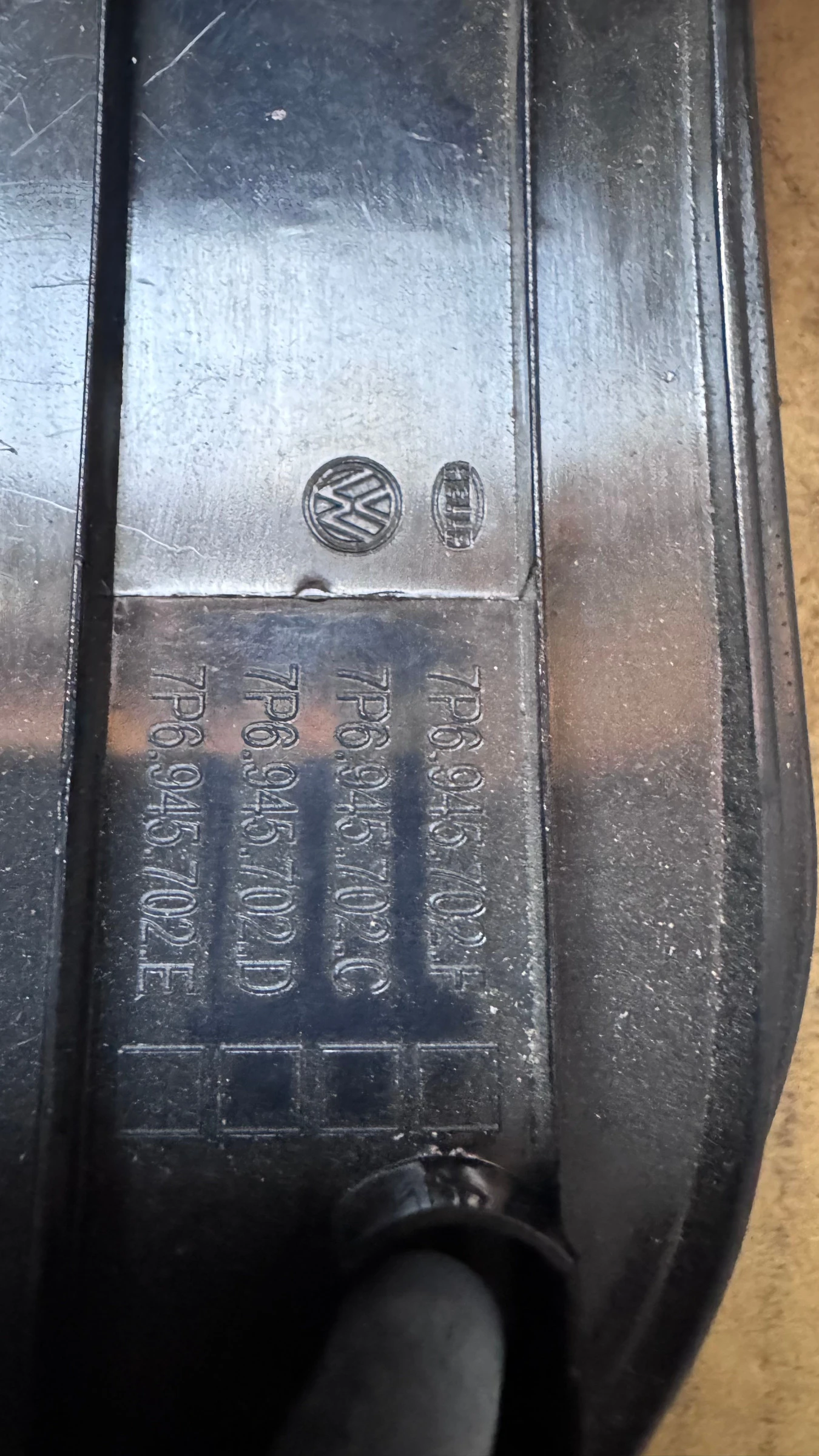  a VW Touareg - 7P6.945.702.F | Mobile.bg   2