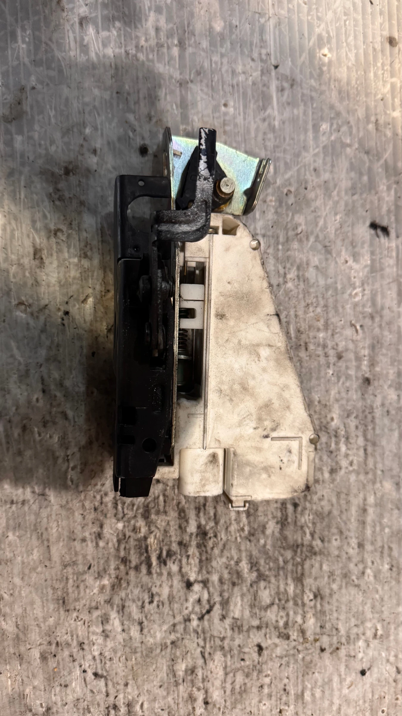 ����� �� ����� �� Ford - 93BG220A20DD / 403-794 | Mobile.bg � ����������� 1