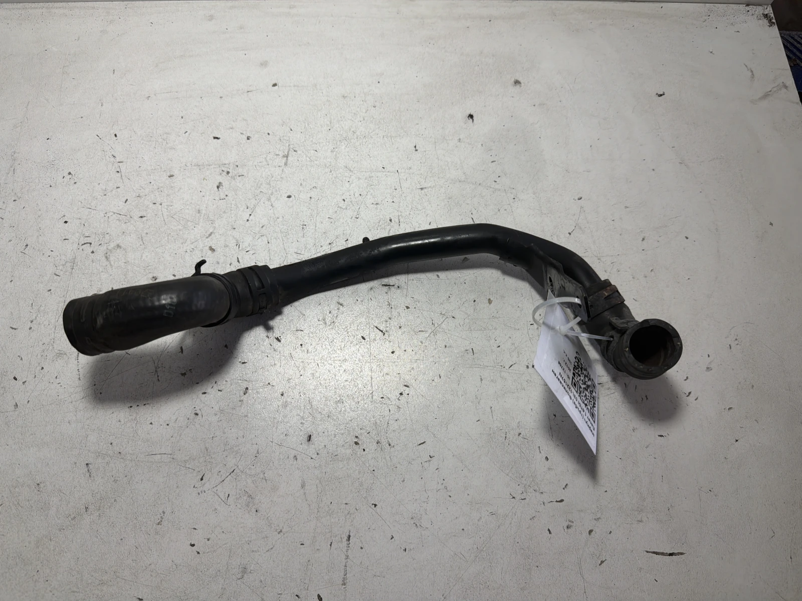 маркуч (тръба) Фолксваген Пасат 1.6TDI 03L122157N