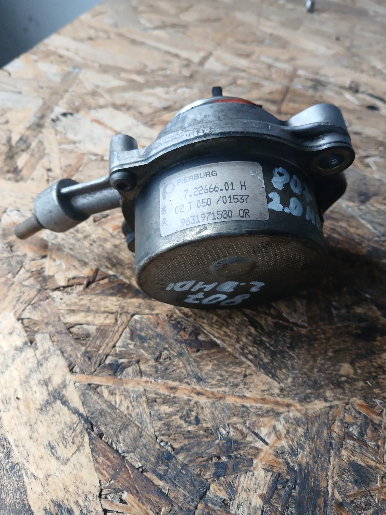 9631971580 вакум помпа Peugeot 807 2.0 hdi