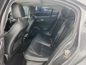 Alfa Romeo Giulia  Ti AWD, снимка 14