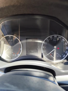 Skoda Octavia комби, снимка 15