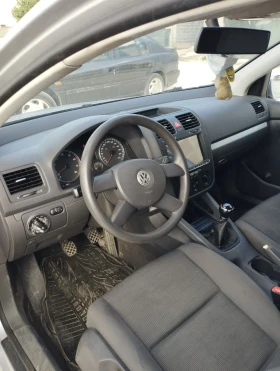 VW Golf - 3100 € / 6063.07 лв. - 37508989 6