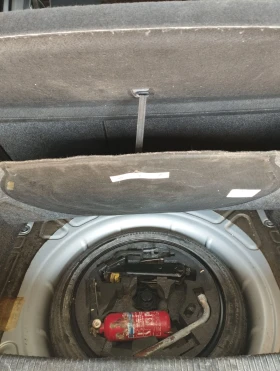 VW Golf - 3100 € / 6063.07 лв. - 37508989 7