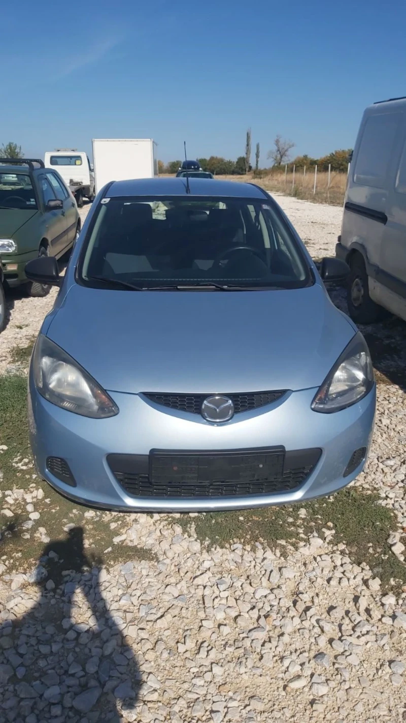 Mazda 2 1.3i, снимка 1 - Автомобили и джипове - 47551579