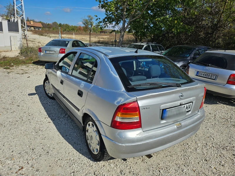 Opel Astra 1.8 102 000км., снимка 3 - Автомобили и джипове - 47618257