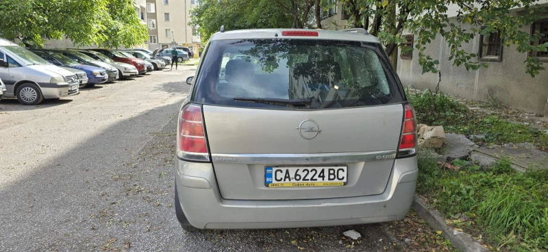 Opel Zafira B, снимка 5 - Автомобили и джипове - 47638726