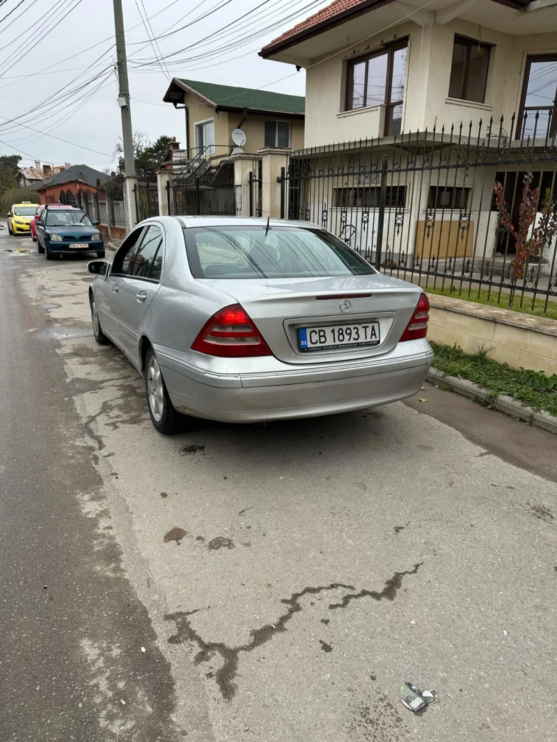 Mercedes-Benz C 270 Автоматик 270 CDI, снимка 3 - Автомобили и джипове - 47979321