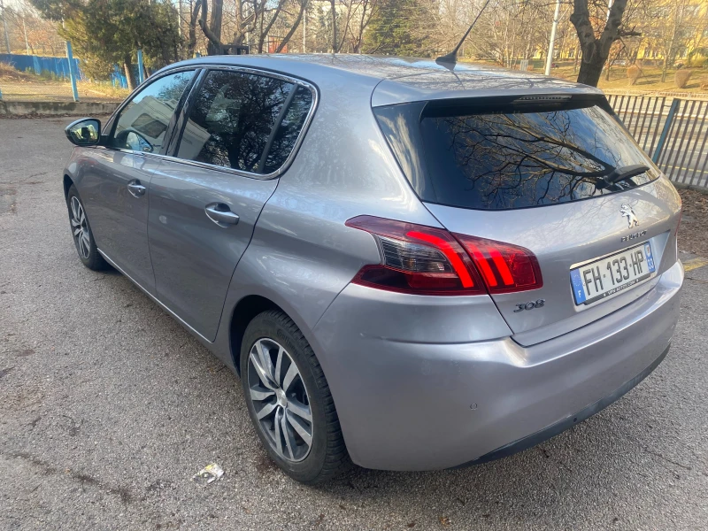 Peugeot 308 1.2 PureTech, снимка 7 - Автомобили и джипове - 48633057