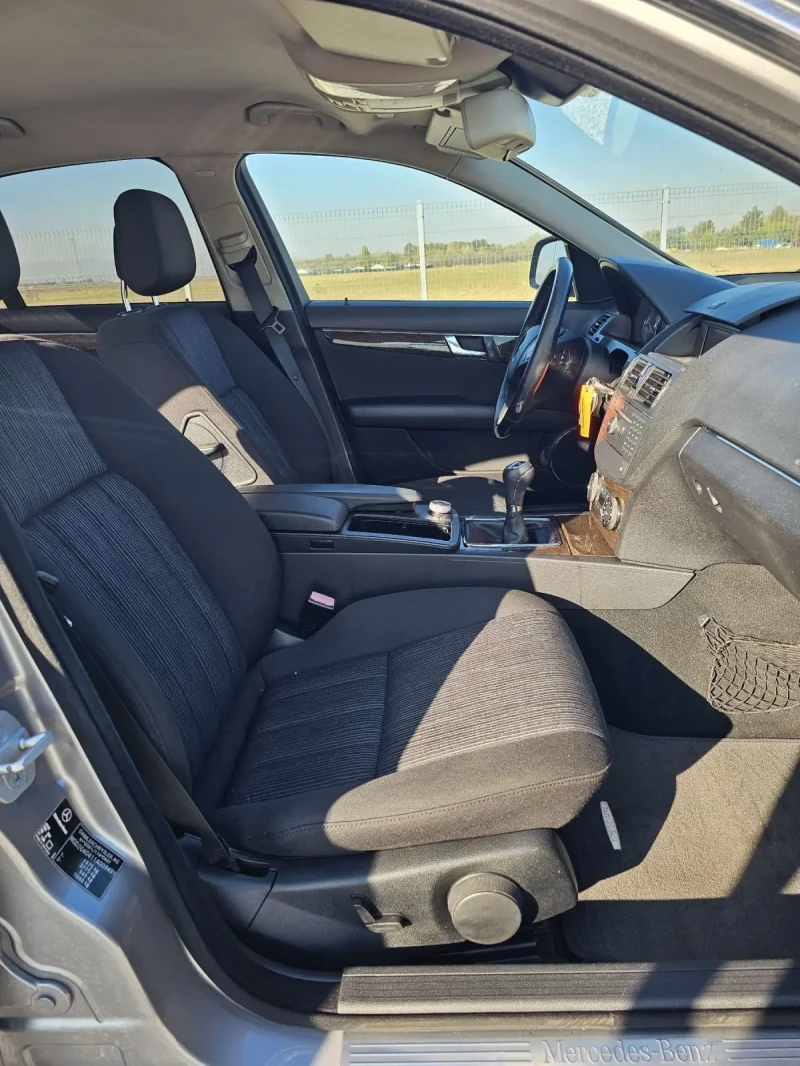 Mercedes-Benz C 200 Навигация Парктроник Катализатор Климатроник , снимка 14 - Автомобили и джипове - 51882546