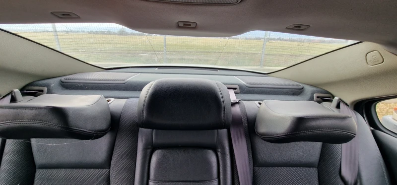 Volvo S60 2.4 D5, снимка 10 - Автомобили и джипове - 53131530