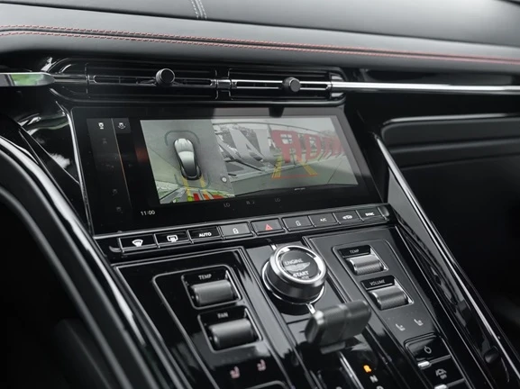 Aston Martin DB12 Coupe = NEW = Black Pack �������� | Mobile.bg � ����������� 13