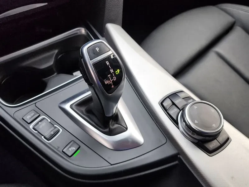 BMW 320 d, снимка 9 - Автомобили и джипове - 55143953