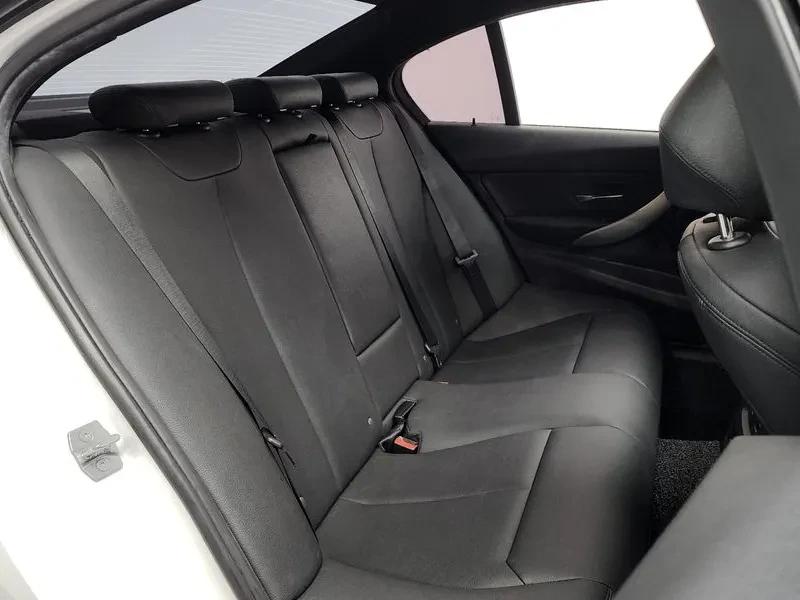 BMW 320 d, снимка 12 - Автомобили и джипове - 55143953
