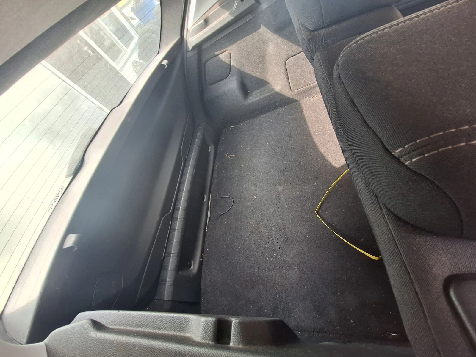 Peugeot 308 1.6 115 - изображение 8