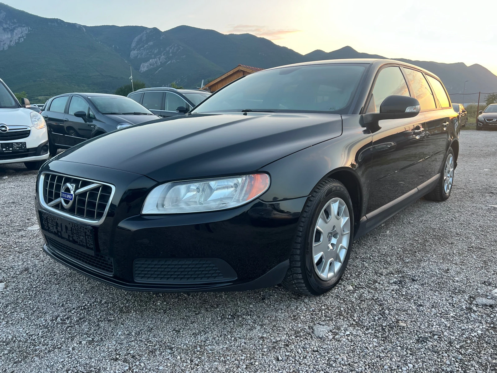 Volvo V70 1.6 D 109 к.с. - [1] 