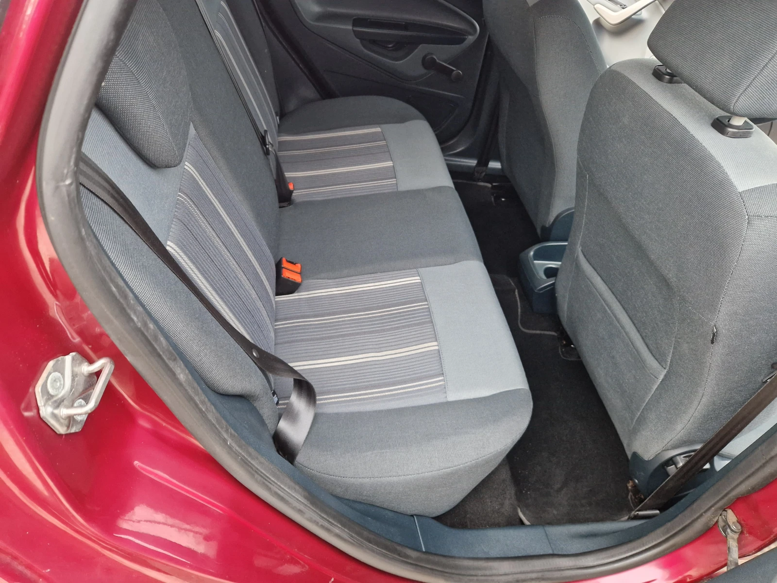 Ford Fiesta 1.4i | Mobile.bg — изображение 13