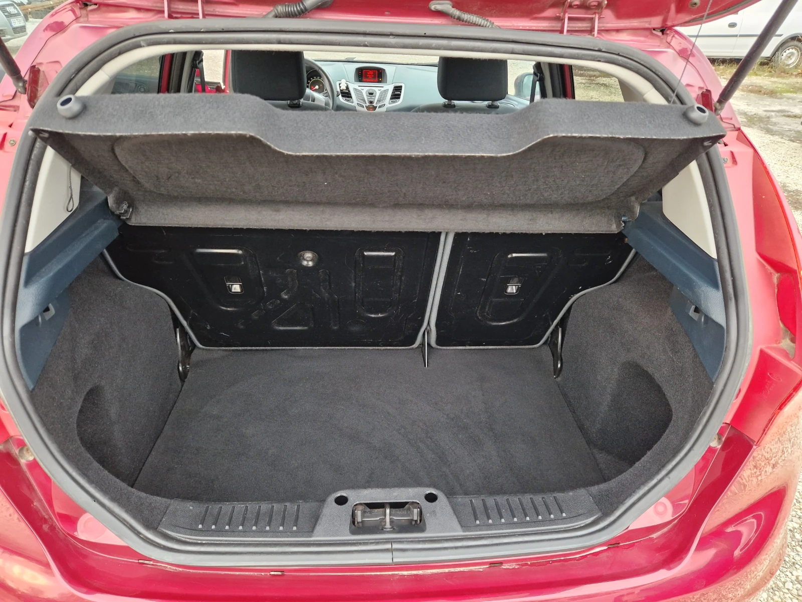 Ford Fiesta 1.4i | Mobile.bg — изображение 16