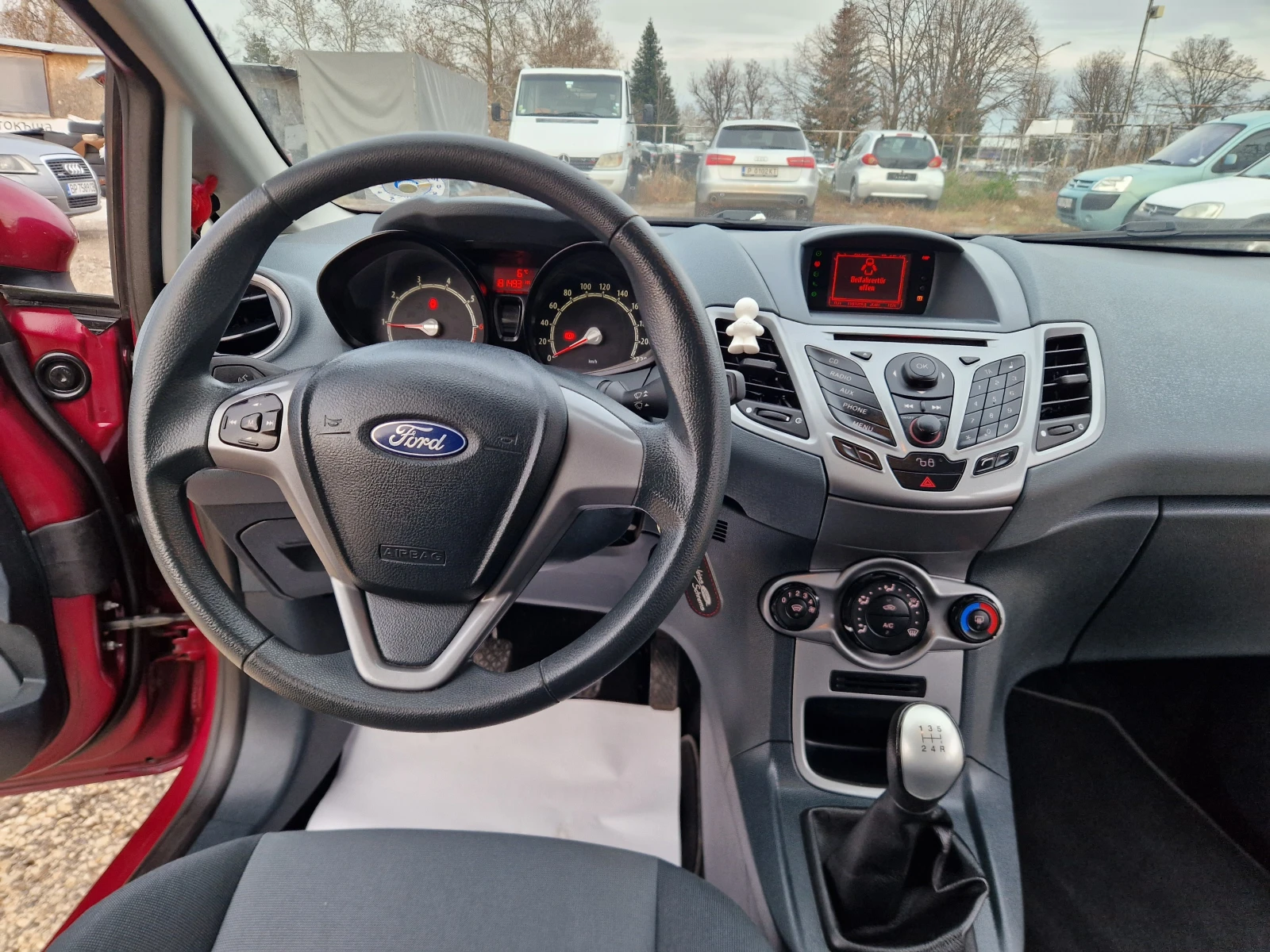 Ford Fiesta 1.4i | Mobile.bg — изображение 12