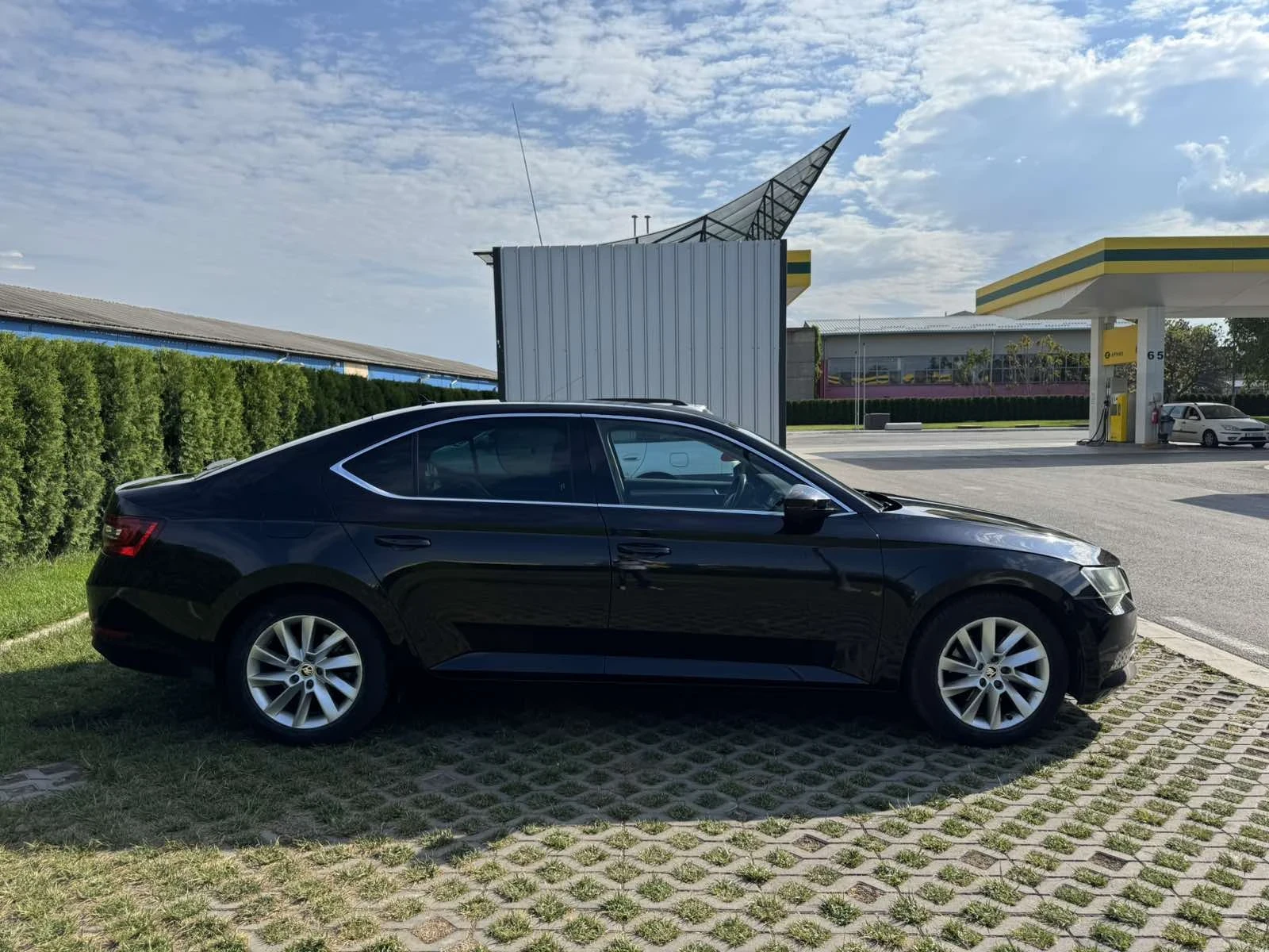 Skoda Superb 1.6 - изображение 6