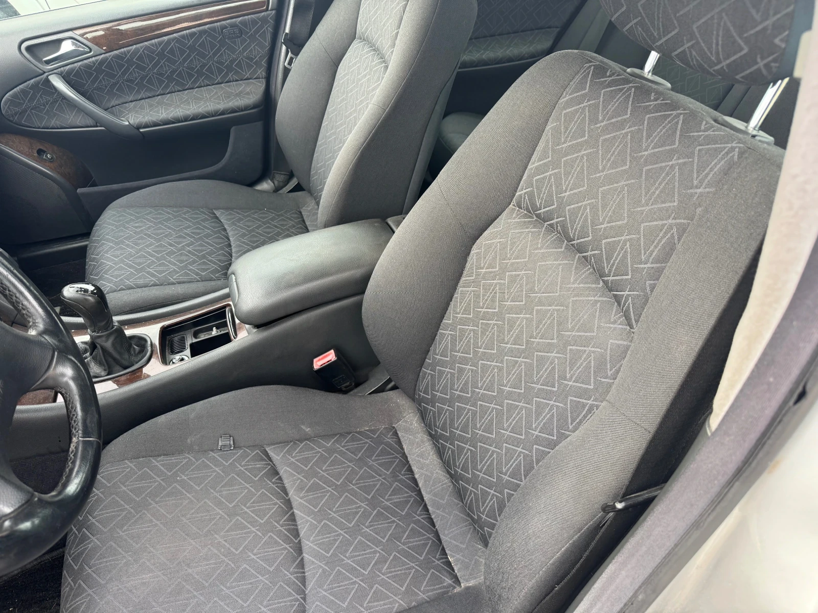 Mercedes-Benz C 200  - изображение 3