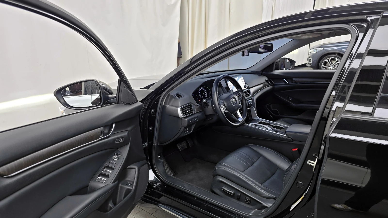 Honda Accord  2.0 hubrid touring  | Mobile.bg   8