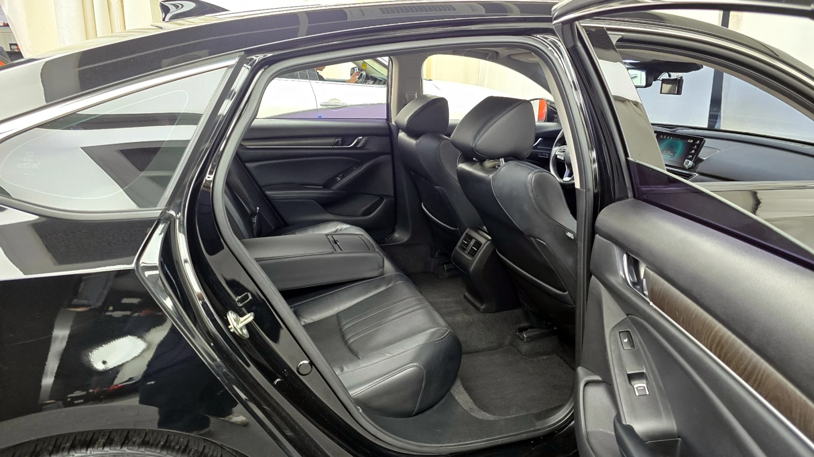 Honda Accord  2.0 hubrid touring  | Mobile.bg   10