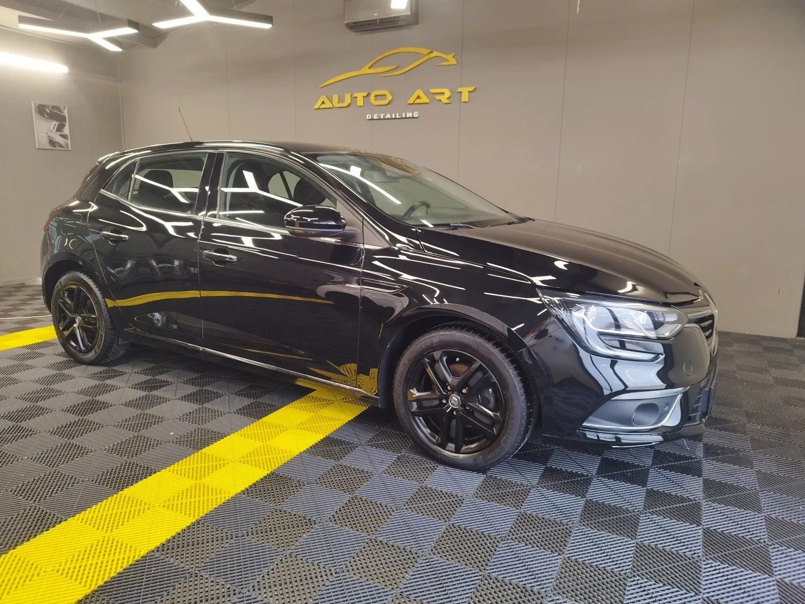 Renault Megane 1.5dci 123000km - изображение 2