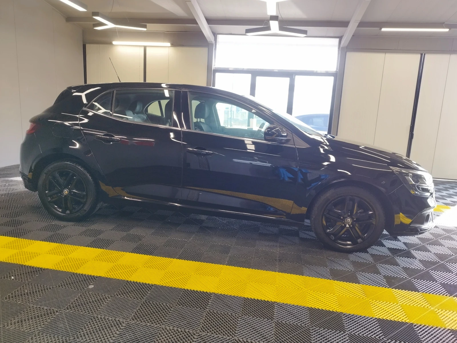 Renault Megane 1.5dci 123000km - изображение 7