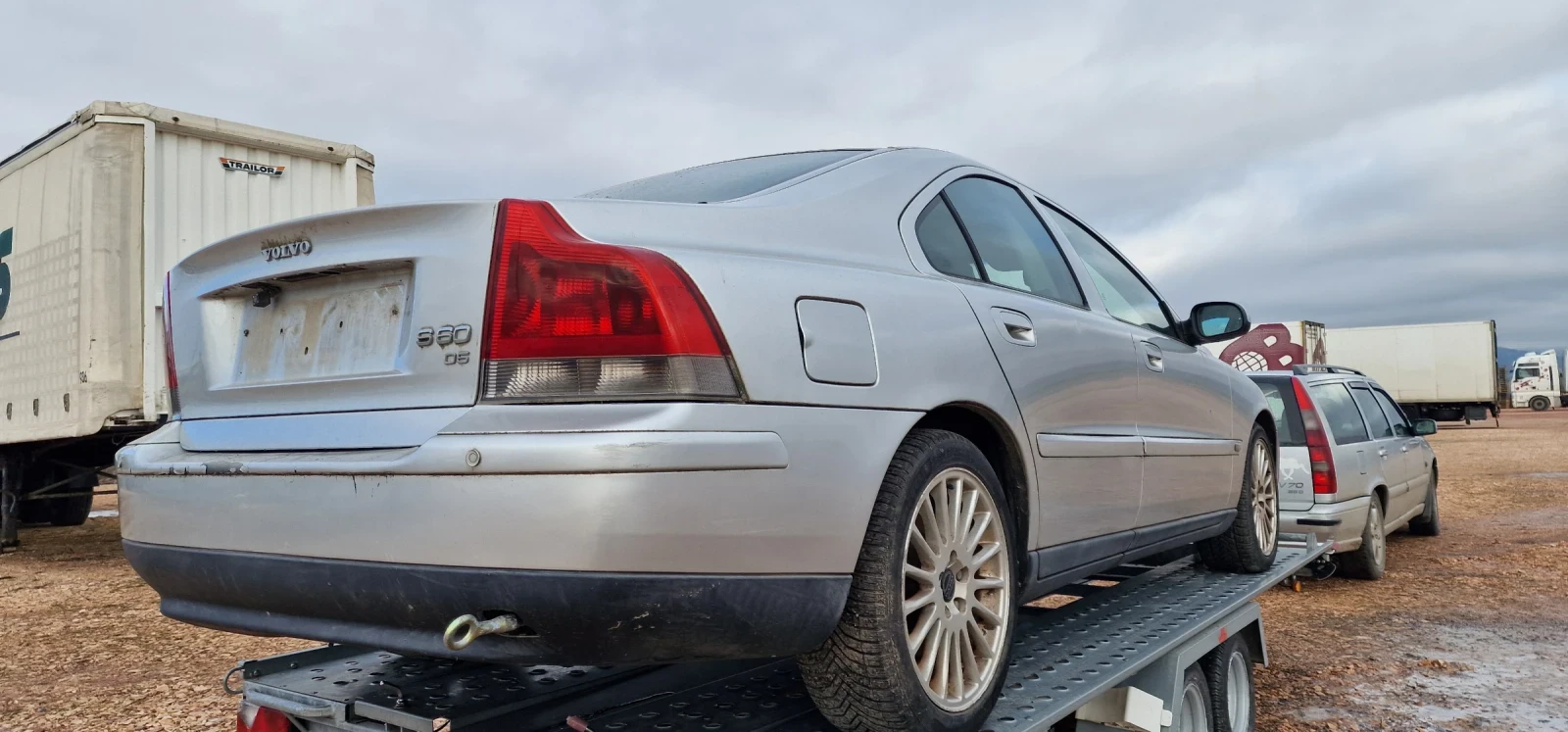 Volvo S60 2.4 D5 - изображение 6