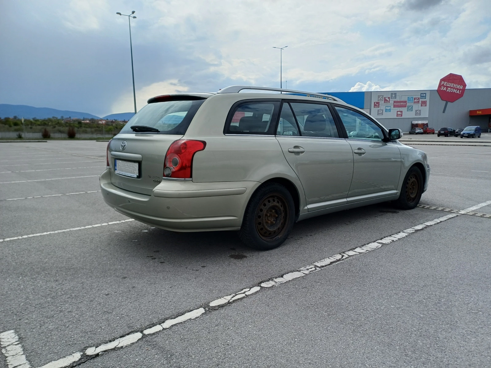 Toyota Avensis 2.2 EXECUTIVE, снимка 8 - Автомобили и джипове - 54284514