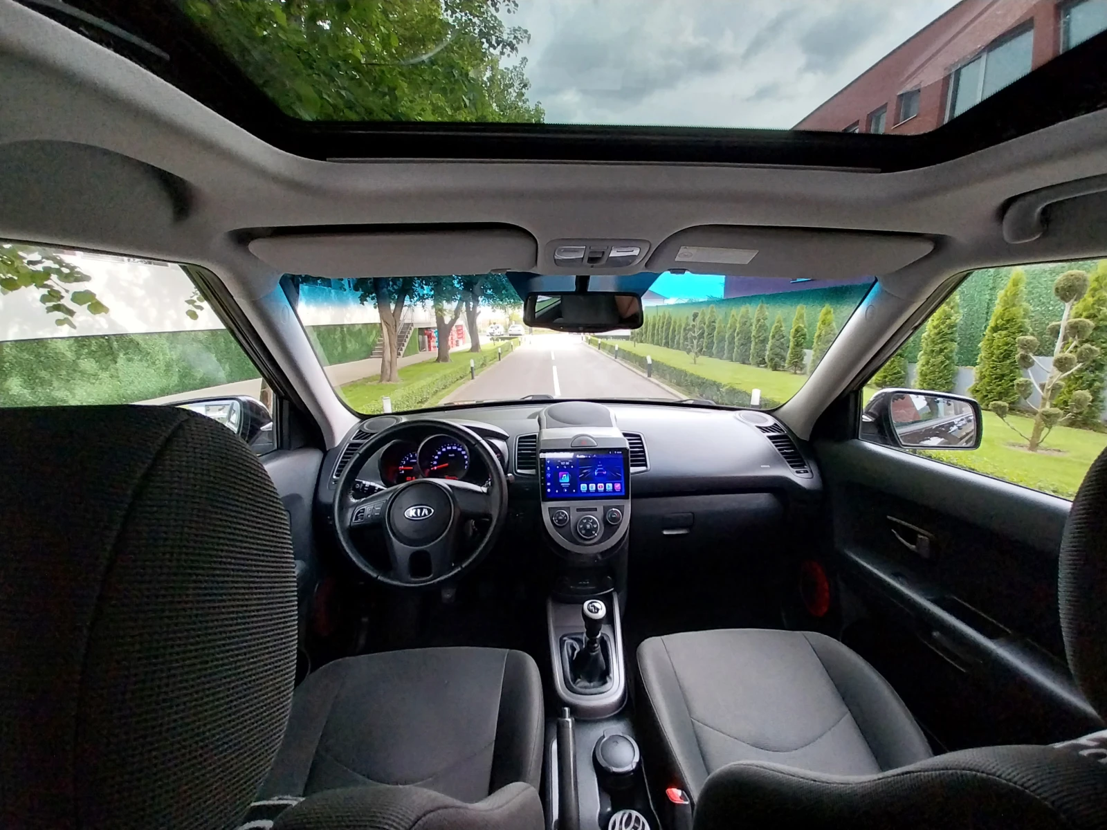 Kia Soul 1.6 CRDI* НАВИ* ПАНОРАМА * LUXURY* , снимка 2 - Автомобили и джипове - 54415109