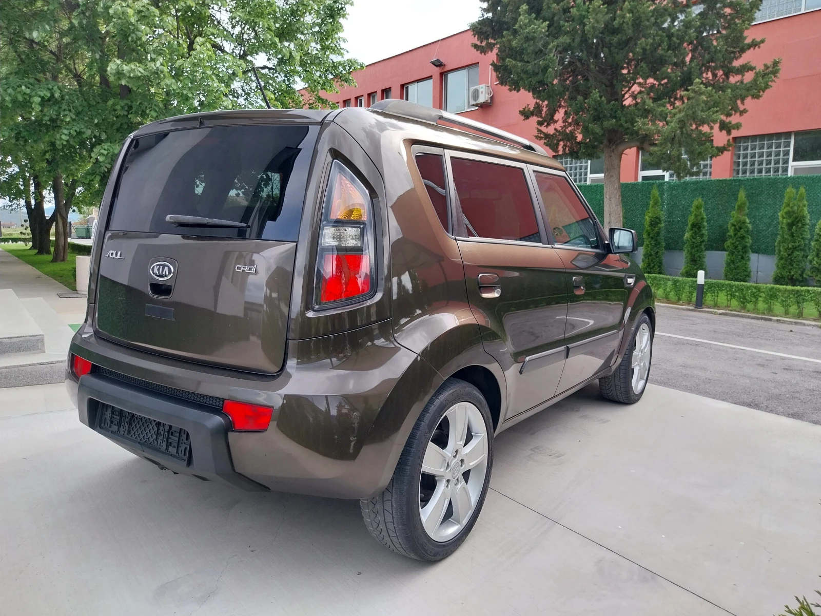 Kia Soul 1.6 CRDI* НАВИ* ПАНОРАМА * LUXURY* , снимка 5 - Автомобили и джипове - 54415109