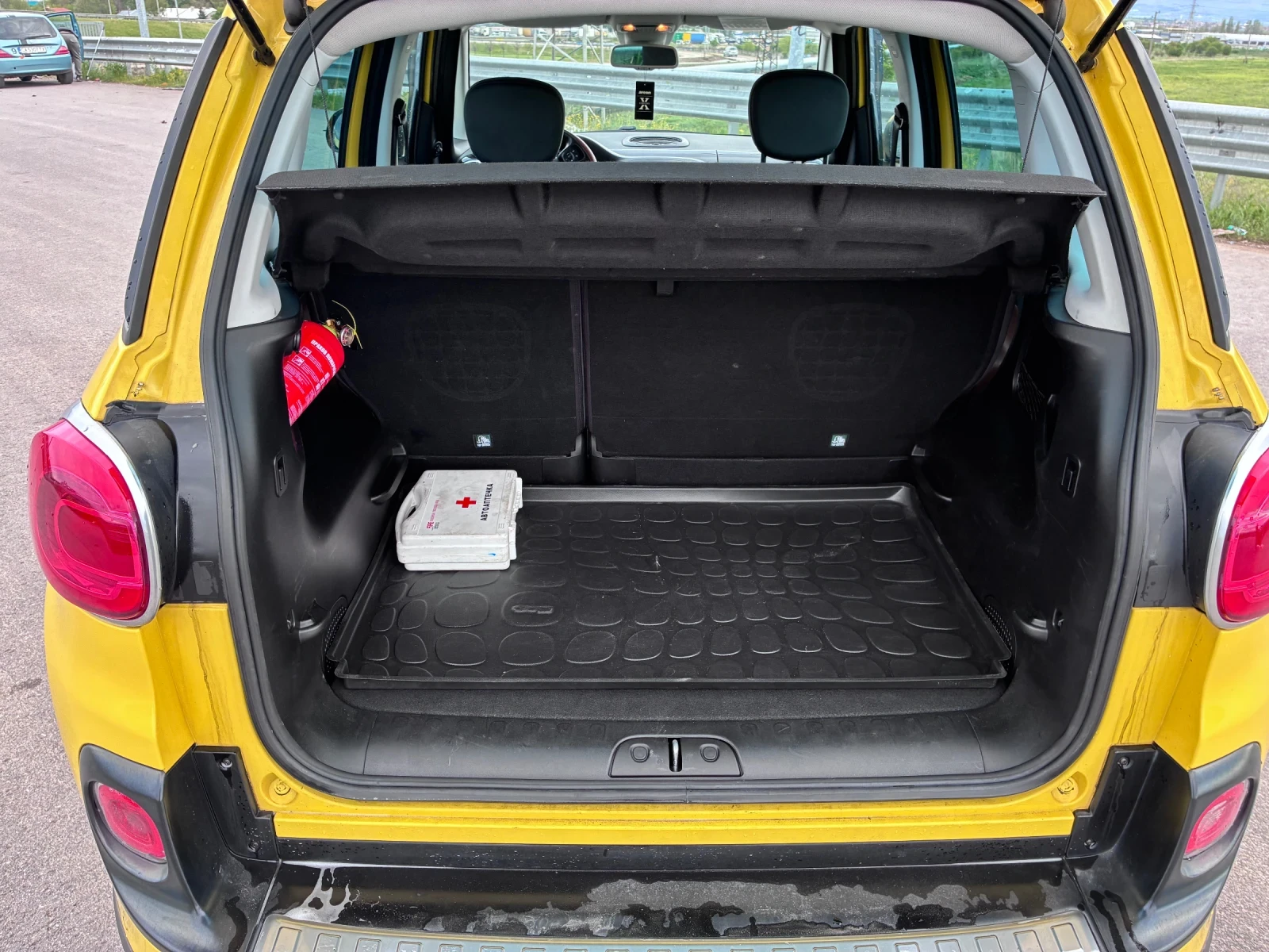 Fiat 500L, снимка 10 - Автомобили и джипове - 54515880